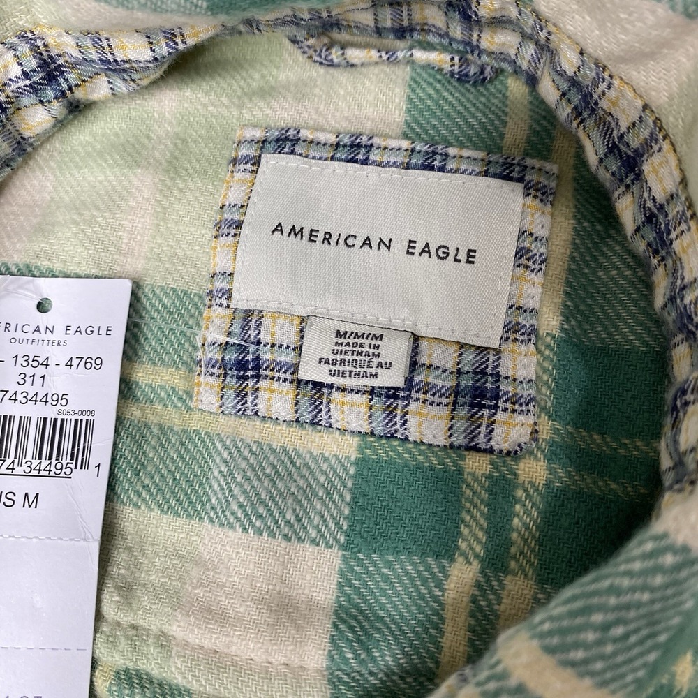 American Eagle Women Size M Button‎ Up Shirt Flannel Cropped Green Cream Plaid - Picture 13 of 16